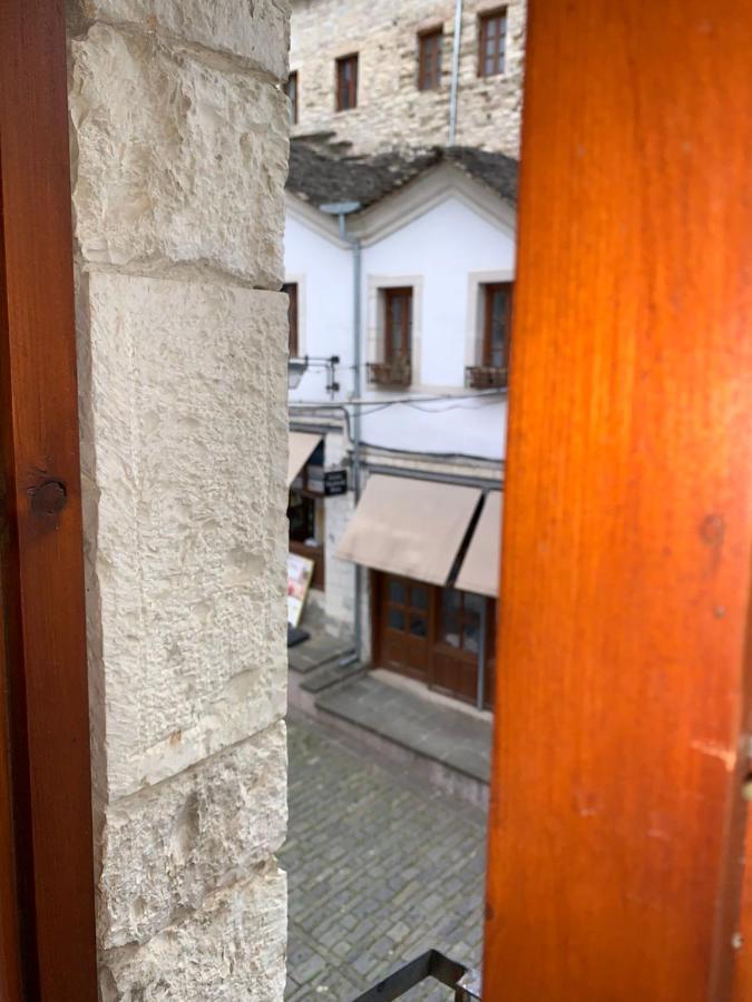 Guest House And Hostel Val-Mar Gjirokaster Exterior photo