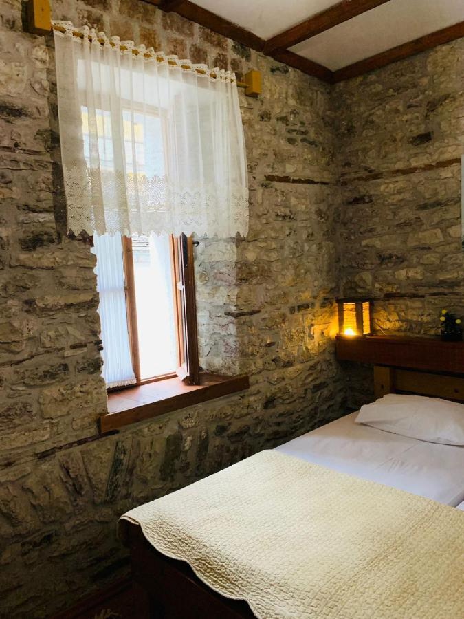 Guest House And Hostel Val-Mar Gjirokaster Exterior photo