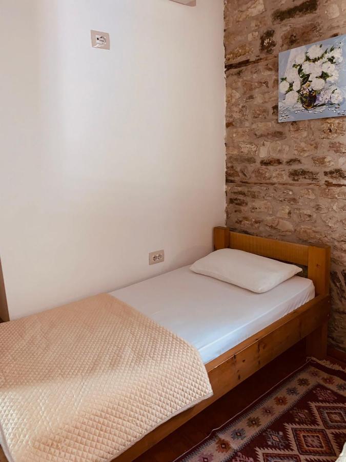 Guest House And Hostel Val-Mar Gjirokaster Exterior photo